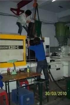 工業設施安全管理卡片 詳解40項關鍵設備安全操作與維護要點